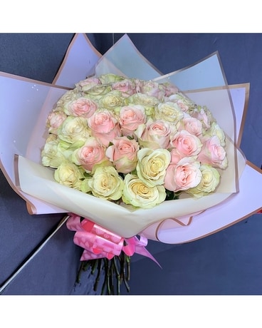 50 Pink and White Roses Flower Arrangement